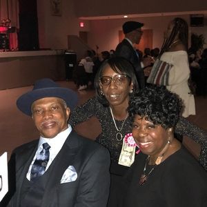 Meet your Posher, Lanita r